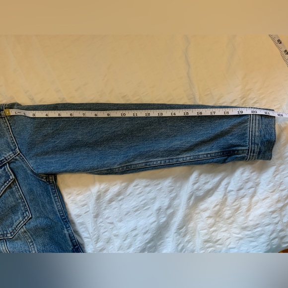 Everlane The Cropped Denim Jacket jean size Small - Picture 8 of 8